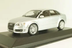 Audi RS4 (B7) 2004 silver metallic, 940014601, Maxichamps 1:43