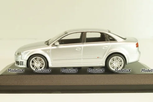 Audi RS4 (B7) 2004 silver metallic, 940014601, Maxichamps 1:43