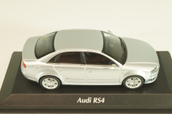 Audi RS4 (B7) 2004 silver metallic, 940014601, Maxichamps 1:43