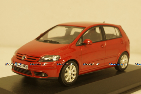 Volkswagen Golf Plus 2005 red 5M0099300A3X Minichamps 1:43