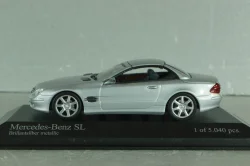 Mercedes-Benz SL 500 (R230) with operation roof 2001, silver, 400032030, Minichamps 1:43