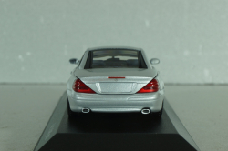 Mercedes-Benz SL 500 (R230) with operation roof 2001, silver, 400032030, Minichamps 1:43