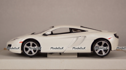 McLaren MP4-12C 2011, white, 18-21074, Bburago 1:24