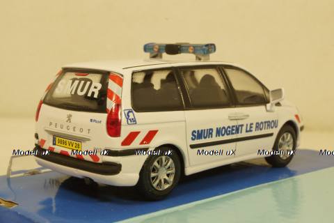 Peugeot 807 Smur,   Cararama 1:43