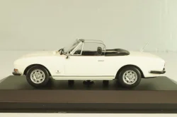 Peugeot 504 Cabriolet 1977, white, 940112131, Maxichamps 1:43