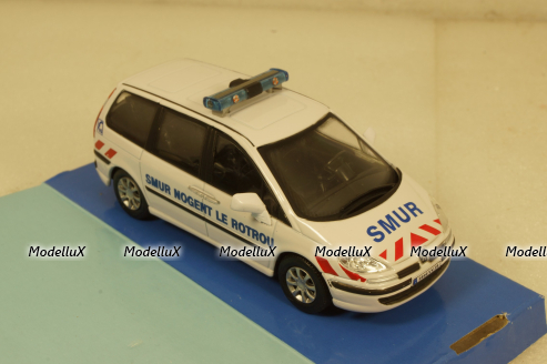 Peugeot 807 Smur,   Cararama 1:43 