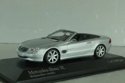 Mercedes-Benz SL 500 (R230) with operation roof 2001, silver, 400032030, Minichamps 1:43