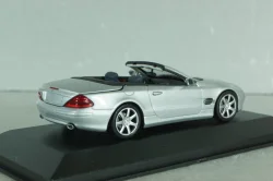 Mercedes-Benz SL 500 (R230) with operation roof 2001, silver, 400032030, Minichamps 1:43