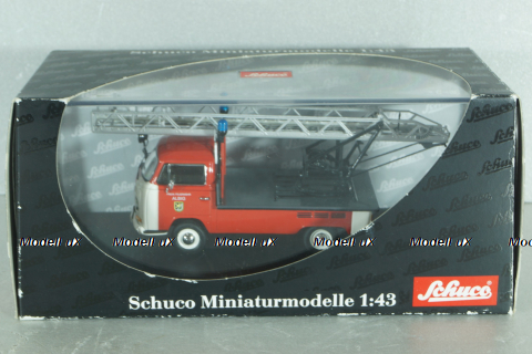 Volkswagen T2a Feuerwehr mit Drehleiter  03341, Schuco 1:43