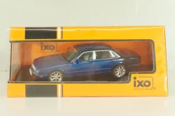 Jaguar XJ8 (X308) 1998, blue, CLC588, IXO 1:43