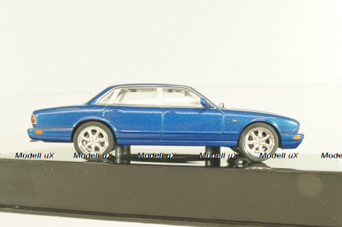 Jaguar XJ8 (X308) 1998, blue, CLC588, IXO 1:43