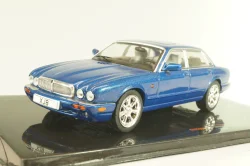 Jaguar XJ8 (X308) 1998, blue, CLC588, IXO 1:43