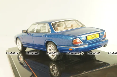 Jaguar XJ8 (X308) 1998, blue, CLC588, IXO 1:43