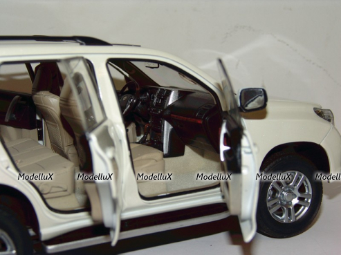 Toyota Land Cruiser Prado 150 SUV 1:18