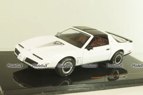 Pontiac Firebird 1982, white, CLC582, IXO 1:43
