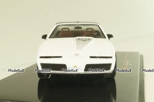 Pontiac Firebird 1982, white, CLC582, IXO 1:43
