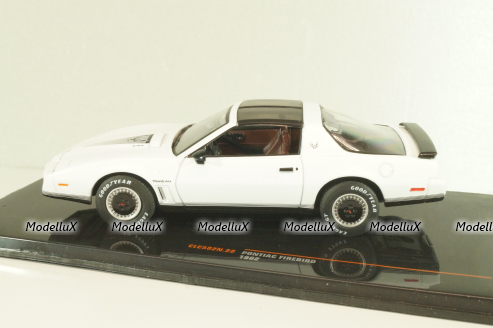 Pontiac Firebird 1982, white, CLC582, IXO 1:43