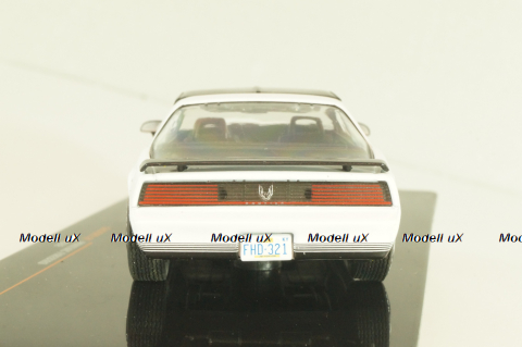 Pontiac Firebird 1982, white, CLC582, IXO 1:43