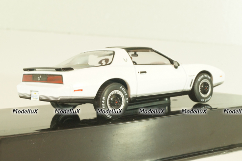 Pontiac Firebird 1982, white, CLC582, IXO 1:43