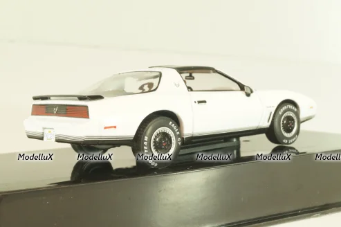 Pontiac Firebird 1982, white, CLC582, IXO 1:43
