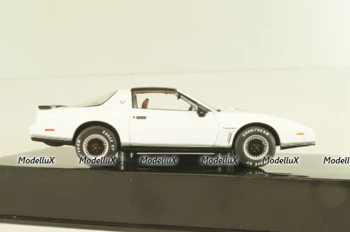 Pontiac Firebird 1982, white, CLC582, IXO 1:43