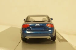 Audi A4  Saloon New Ray 1:43 