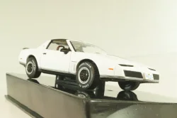 Pontiac Firebird 1982, white, CLC582, IXO 1:43