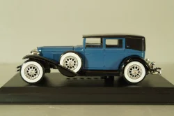 Cord L 29 berline 1929, blue/black, Atlas 1:43