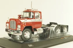 Mack R-Series 1966, tractor, red, TR210, IXO 1:43