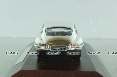 Jaguar E-Type 1961, chrome, Atlas 1:43