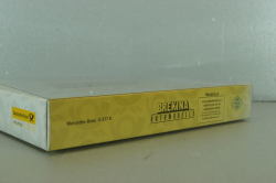 Mercedes O 317K bus, yellow"Jagermeister" + Mercedes O 317K bus, dark red, 006764, Brekina 1:87