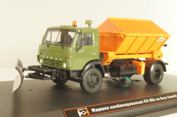 КО-806 машина комбинированная, на шасси Камаз-4925, хаки/оранжевый, TR4837, TruckTyr 1:43