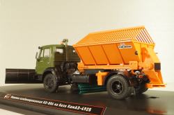 КО-806 машина комбинированная, на шасси Камаз-4925, хаки/оранжевый, TR4837, TruckTyr 1:43