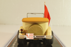 Газ-А на шинах "сверхбалон" Автопробег 1933г, бежевый, TR4836, TruckTyr 1:43
