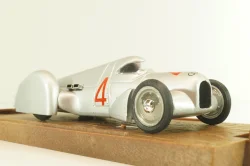 Auto Union Rekordwagen HP 370 #4 1937, silver, R108, Brumm 1:43