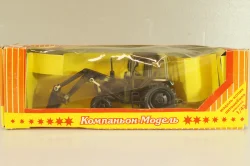 МТЗ-80 погрузчик, Трактор Беларусь 1974, камуфлированный, пластик, Торговый дом Компаньон 1:43