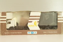 Камаз-5410 с п/прицепом контейнеровозом, белый/серый, Арек 1:43