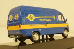 Mercedes 207D Van transport edition 1987, CLC224, IXO 1:43