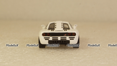McLaren F1 Roadcar white, 870133822, Minichamps 1:87