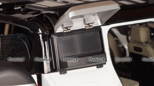 Land Rover Defender 110 with Roof Pack 2020 Fuji White, Almost Real 1:18