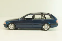 BMW 520i Touring (E39) 1995, dark blue, Schuco 1:43 Уценка!