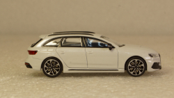 Audi RS4 Avant 2018 white metallic, 870018214, Minichamps 1:87