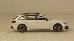 Audi RS4 Avant 2018 white metallic, 870018214, Minichamps 1:87