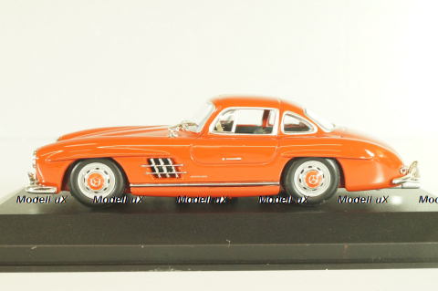 Mercedes-Benz 300 SL (W198) 1955, red, 940039004, Maxichamps 1:43