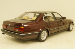 BMW 730i (E32) 1986 red, 100023007, Minichamps 1:18