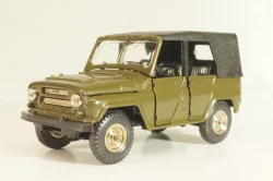 Уаз-469 А34, хаки, Тантал/Радон 1:43