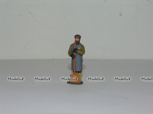 Фигурка Дворник с лопатой