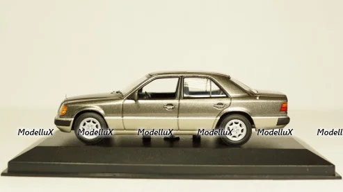 Mercedes AMG Petronas Formula1 Team W12E Performance L. Hamilton Winner British GP 2021, Minichamps 1:18