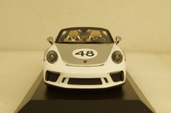 Porsche 911 (991) Speedster  2019  silver (Heritage Paket),  410061130, Minichamps 1:43