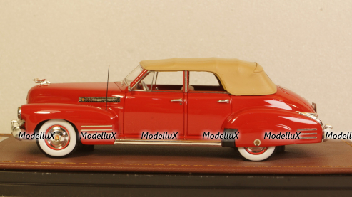 Cadillac Series 62 Sedan Convertible Red Closed top 1941, GLM119202, GLM Models 1:43